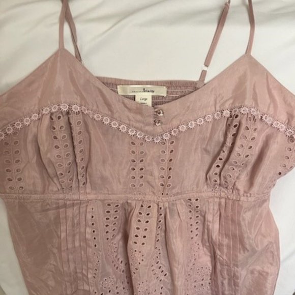 Trinity cotton/silk eyelet top with straps Size Large Mauve color NWOT - Picture 2 of 6